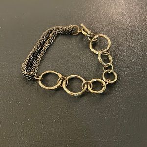 Delicate Chan toggle bracelet